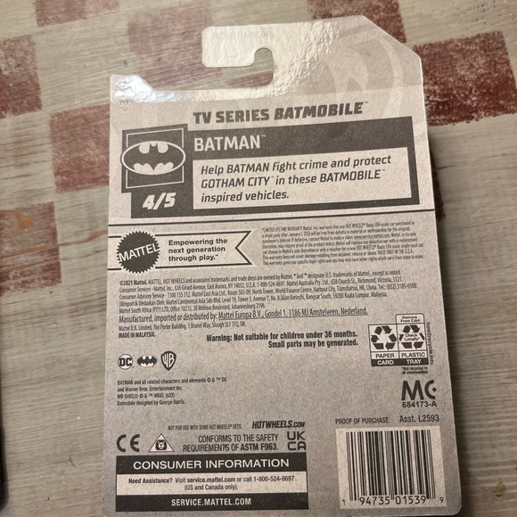 Batman HotWheels 2022 Bat Mobile - Picture 4 of 4